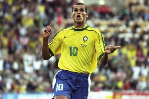 但马莱莱与 但马莱莱与